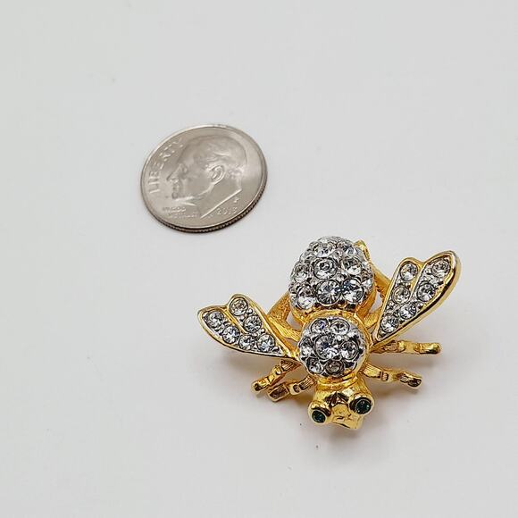 Vintage 1990s Joan Rivers Bee Brooch – Clear Pave Rhinestones, Green Eyes, Pin - Picture 5 of 9